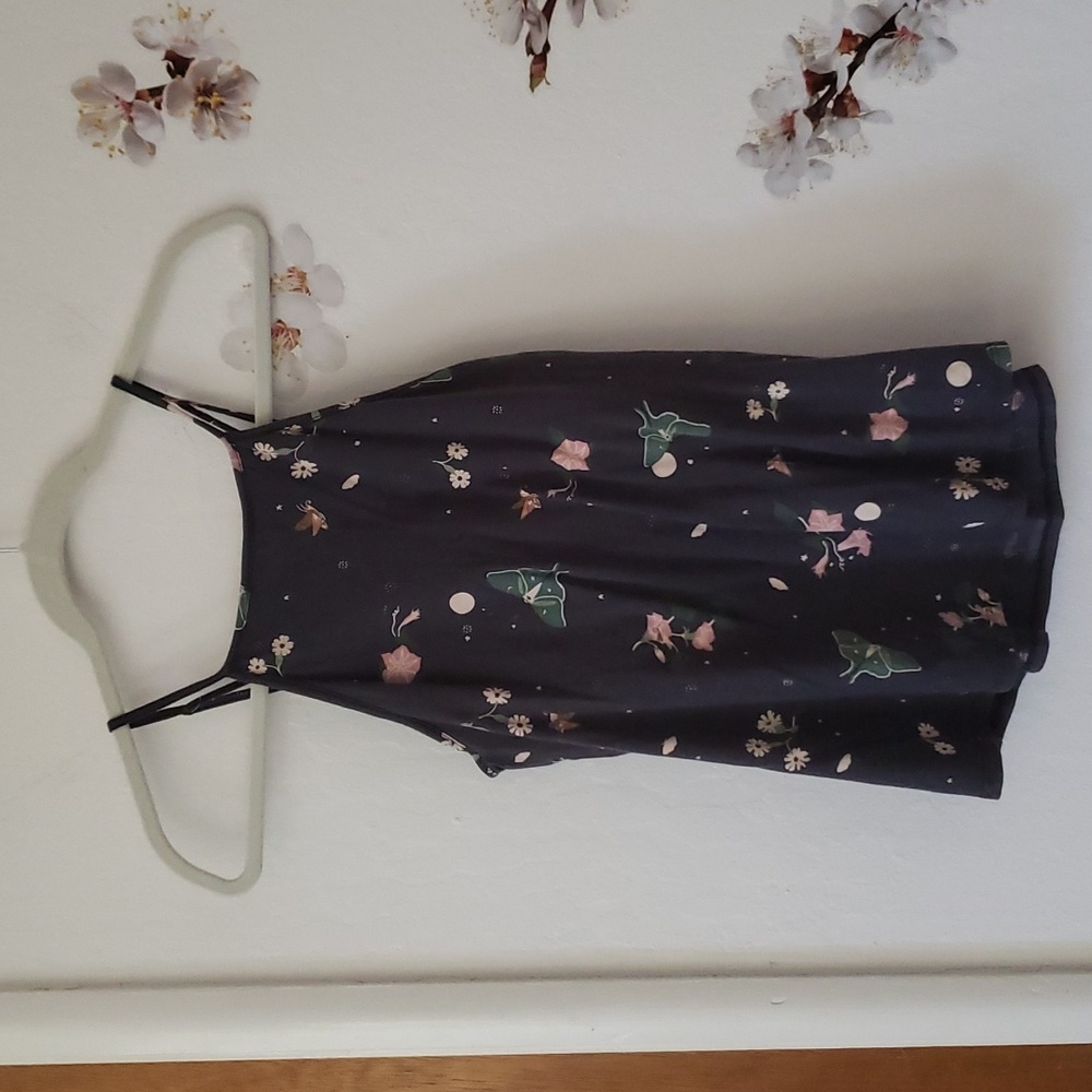 🔵Moth print cami